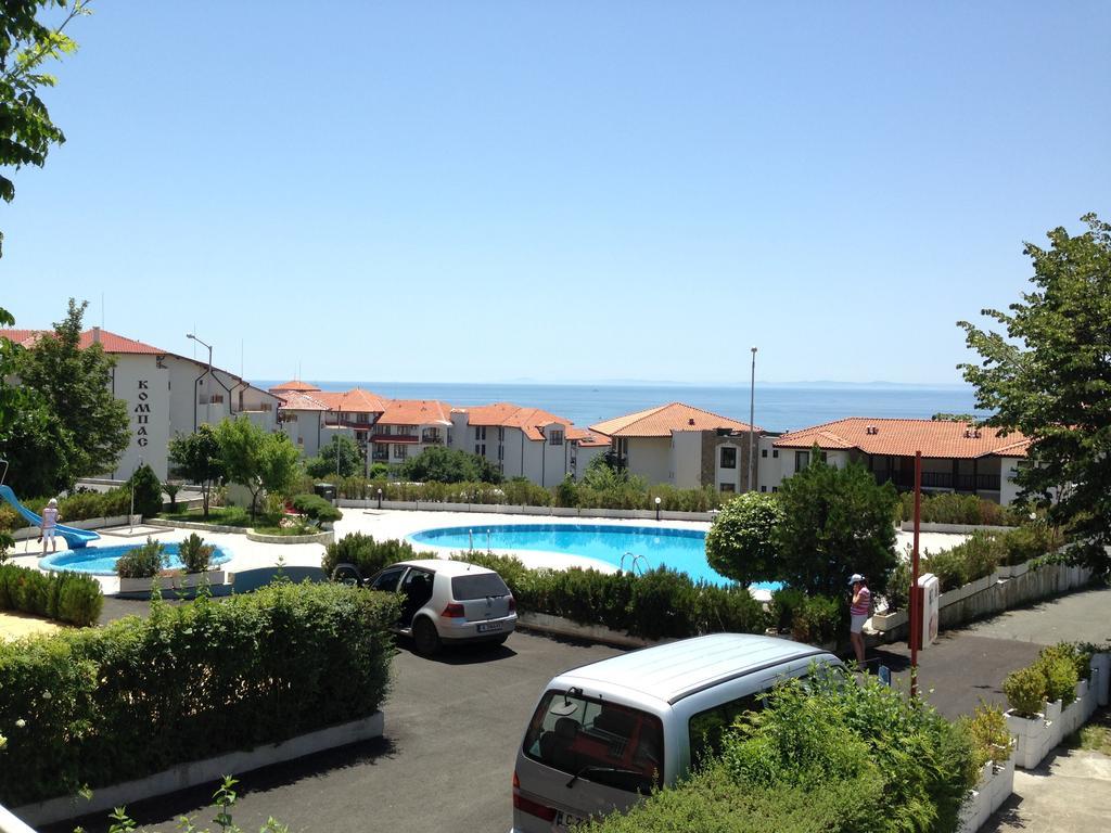 סבטי ולאס Yanis Guest House מראה חיצוני תמונה