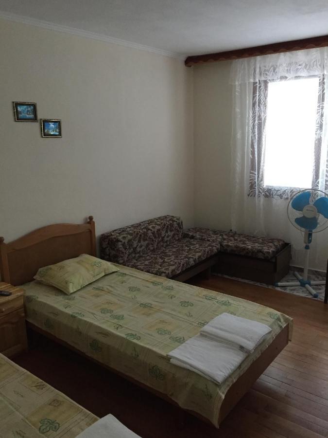 סבטי ולאס Yanis Guest House חדר תמונה